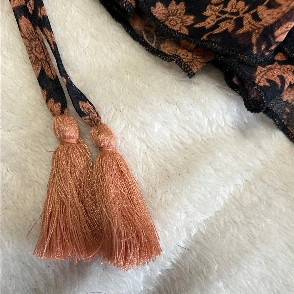 Lulu's She’s The Sweetest Black and Brown Floral Long Sleeve Sheer Blouse Size S - Picture 9 of 12